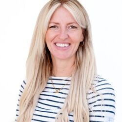 Photo of Mrs L Dowell